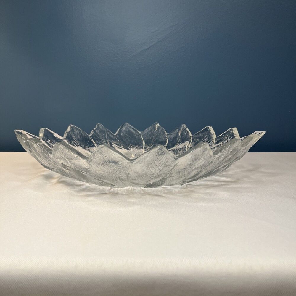 Vintage Mikasa Rain Forest Clear Textured Glass Serving Bowl